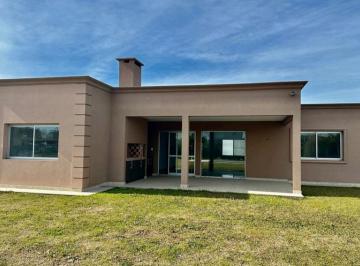 Casa · 150m² · 3 Ambientes · 2 Cocheras · Casa en Venta Santa Rita Canning