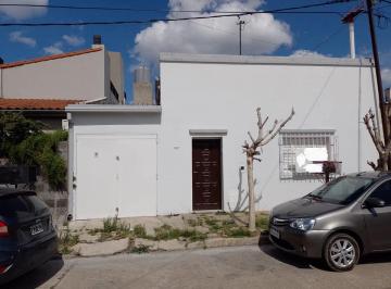 frente · Casa en Barrio Mariano Comas