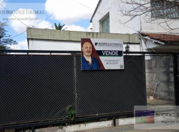 Casa · 63m² · 5 Ambientes · 2 Cocheras · Casa en Turdera 3 Dorm. Excelente Ubicacion! Oportunidad! Apto Credito