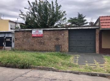Terreno · 300m² · Terreno Lote en Venta en Temperley, Lomas de Zamora, G. B. a. Zona Sur