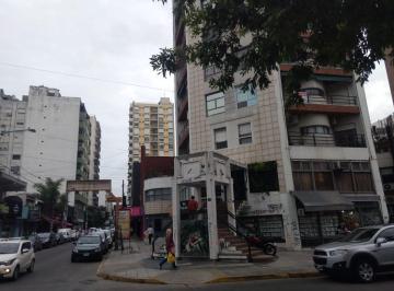 Departamento de 4 ambientes, Quilmes · Oportunidad 4 Amb en Quilmes Centro