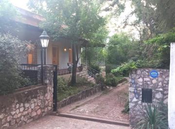 Casa de 10 ambientes, Córdoba · Antigua Casona en Villa Rivera Indarte