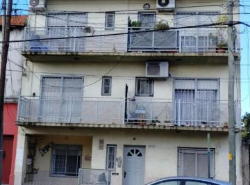 Departamento · 37m² · 2 Ambientes · Venta Departamento 2 Ambientes Al Frente Co Balcon en Wilde
