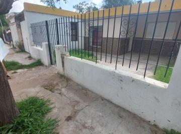 Casa · 110m² · 4 Ambientes · 1 Cochera · Casa ¨a Terminar ¨ 3 Dorm. en Río Tercero