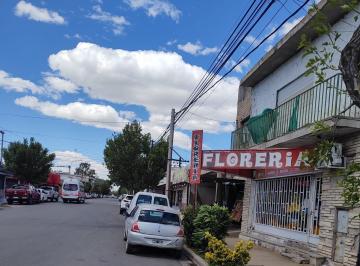 Casa , Neuquén · Venta Terreno Ó Casa a Refaccionar Mas 2 Locales, Barrio Belgrano.