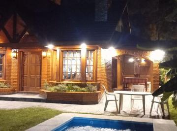 Casa · 112m² · 4 Ambientes · 2 Cocheras · Casa de 4 Amb. en Venta Country Club Pilar Piscina