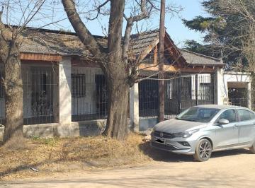 Casa · 182m² · 3 Ambientes · 2 Cocheras · "Amplia Casa en Balcón de Lago - Bialet Massé"