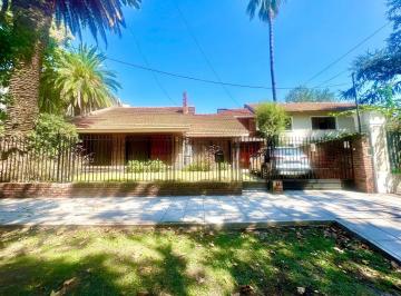 Casa · 175m² · 5 Ambientes · 2 Cocheras · Casa en Venta Adrogué