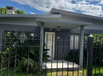 Quinta vacacional · 100m² · 3 Ambientes · 1 Cochera · Casa en Venta en Francisco Alvarez