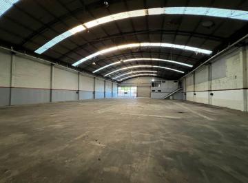 Bodega-Galpón , General San Martín · Excelente Galpon en Ruta 8 San Martin Planta 1450 m² Opción de Venta o Alquiler