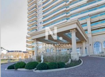 Foto1 · Apartamento en Venta 3 Dorm. en Playa Mansa, Punta del Este.