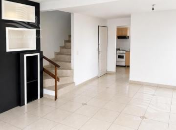 Casa · 165m² · 5 Ambientes · 1 Cochera · Venta Apto Credito - Casa 5 Ambientes, Cochera, Balcón - Villa Martelli, Vicente López