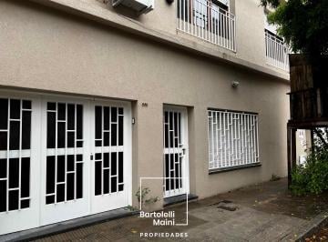 Casa de 7 ambientes, Rosario · Alquiler | Psje Martin 346 | Casa 3 Dorm. con Cochera