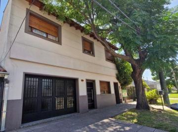 Casa de 5 ambientes, Lomas de Zamora · Venta Chalet 4 Dorm. en Duplex