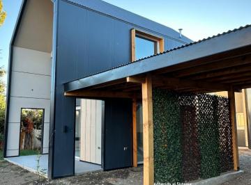 Casa · 70m² · 3 Ambientes · 1 Cochera · Venta Casa Duplex 3 Amb 95 m² a 200 m del Lago - Bariloche - Rio Negro