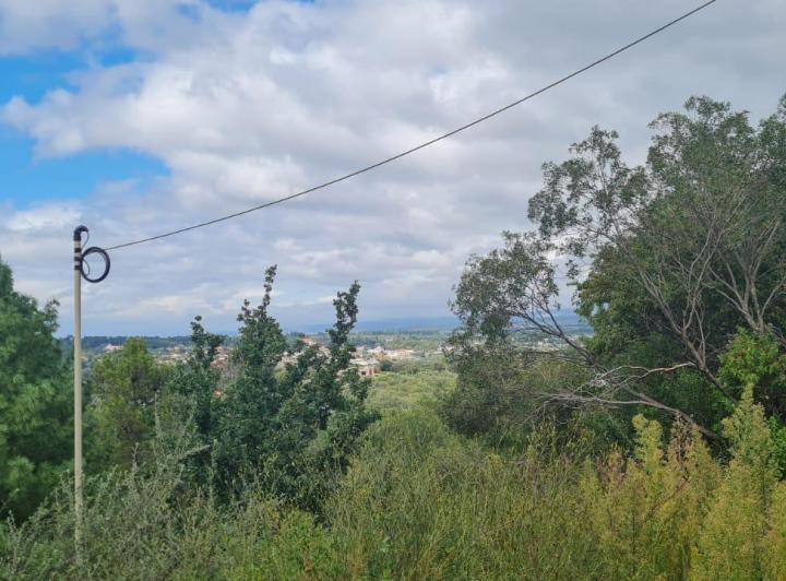 Terreno · 2550m²