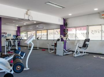 Local comercial · 2 Ambientes · Fondo de Comercio en Paseo Pilar (Gimnasio)