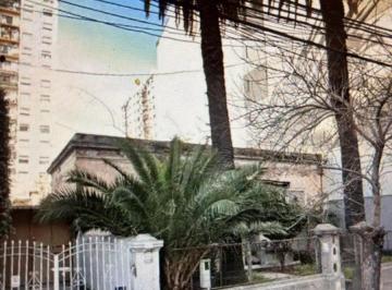 Bodega-Galpón · 296m² · 3 Ambientes · Galpon en Venta con Vivienda Antigua Al Contra Frente 450 m