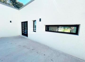 Casa · 176m² · 4 Ambientes · 2 Cocheras · Casa en Sausalito