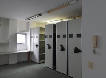 Oficina comercial de 3 ambientes, Centro / Microcentro · Oficina Al Frente con Balcon en Microcentro, Buen Estado, 80 m Cuadrados