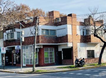 PH de 3 ambientes, Rosario · Casa en PH con Patio y Terraza