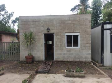 Casa · 38m² · 2 Ambientes · 1 Cochera · Cabaña 2 Ambientes - Amoblada - Bosque Peralta Ramos