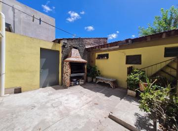 Casa · 167m² · 3 Ambientes · 2 Cocheras · Venta Casa 3 Ambientes con Cochera, Terraza y Patio en General San Martin