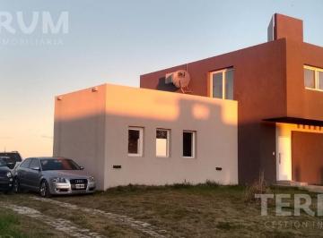 Casa · 111m² · 4 Ambientes · 2 Cocheras · Casa Alquiler Temporal Canning Barrio Horizontes Al Sur