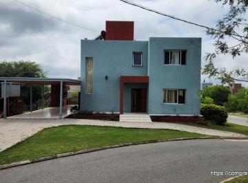 Casa · 215m² · 4 Ambientes · 3 Cocheras · Casa en Venta 3 Dorm. Terrazas de La Estanzuela