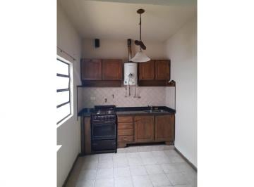 PH · 46m² · 2 Ambientes · Alquiler de Departamento Tipo Casa en Lanùs.