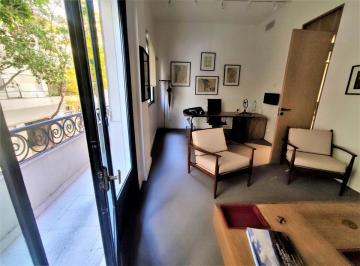 Oficina comercial · 236m² · 4 Ambientes · Venta Oficina Permuta Apto Prof Reciclado Muy Buen Gusto - a Peatonal