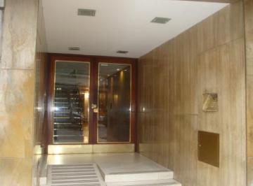 Departamento de 3 ambientes, Barrio Norte · Anchorena y Mansilla 3 Amb 5to Piso Al Fte con Balcón Corrido 65 m²