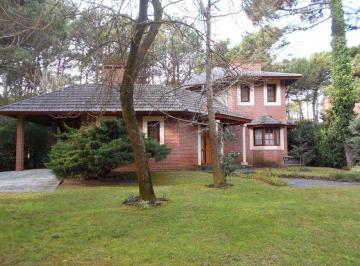 FLM-FLM-301_2 · Casa 3 Dorm.. | Cefiro Al 300