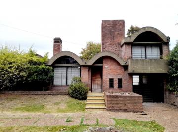 Casa · 150m² · 4 Ambientes · 2 Cocheras · Casa 5 Ambientes Amplio Lote en Ituzaingo