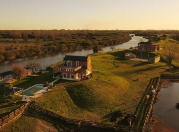 Casa de 4 ambientes, Villa Paranacito · Chacra de 3 Dorm. con Plantacion de Pecan en Villa Paranacito