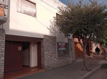 Casa · 132m² · 5 Ambientes · 1 Cochera · Casa en Venta - Gorriti Al 800 - Zona Macrocentro