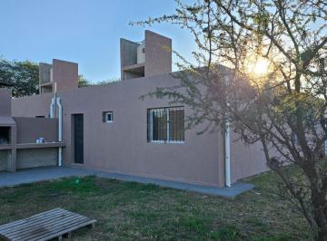 Casa de 5 ambientes, Villa Allende · Vendo Duplex a Estrenar en Complejo Cerrado