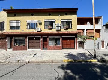 Casa · 105m² · 4 Ambientes · 1 Cochera · Triplex 5 Ambientes con Garage, Patio y Terraza ¡Sin Expensas! en Villa Urquiza
