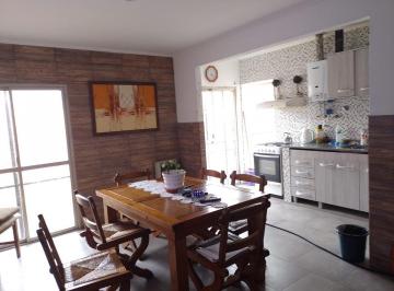 Casa · 78m² · 3 Ambientes · 1 Cochera · Casa en Venta - 2 Dorm. 1 Baño - 78 m² - La Plata