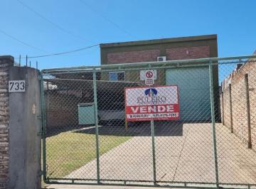 Local comercial · 330m² · 4 Cocheras · Local - Monte Grande