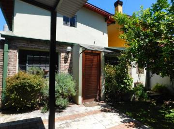 Casa · 200m² · 5 Ambientes · 1 Cochera · Venta Zona Chaltel - 3 Dorm con Pileta y Parrilla