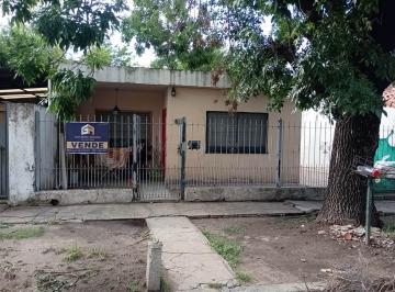 Casa de 4 ambientes, Merlo · Apto Credito! a 10 m de Noguera Padua Sur, 2 Dorm. Cochera Para 2 Autos