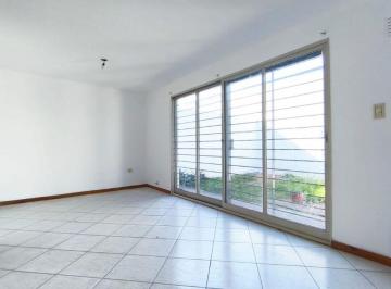 Casa de 3 ambientes, Guaymallén · Adolfo Calle, Duplex, Complejo Cerrado