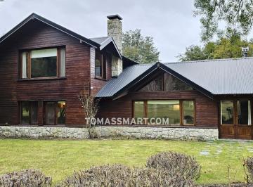 Casa · 200m² · 4 Ambientes · Casa - Golf