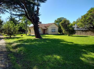Casa de 3 ambientes, Pilar · Casa Quinta Para Uso Comercial
