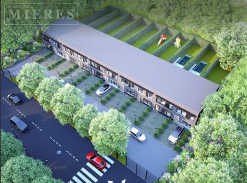 Casa · 140m² · 3 Dormitorios · 1 Cochera · Dúplex en Venta en Village Estrada