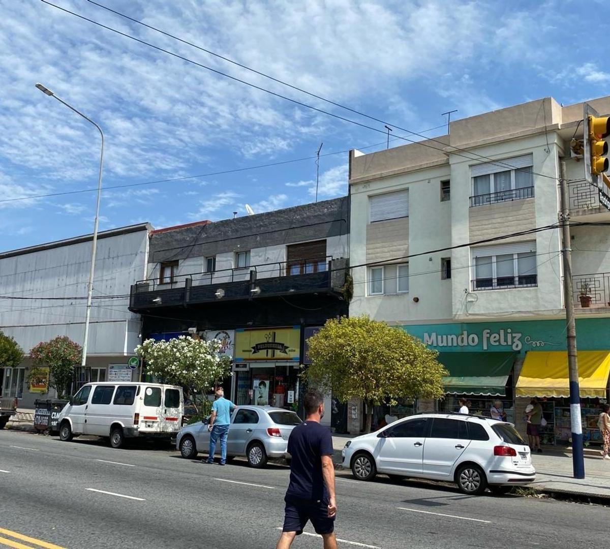 Av. Independencia 3400, San José, Mar del Plata