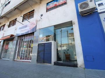 Oficina comercial · 200m² · 7 Ambientes · Venta de Oficina - San Justo