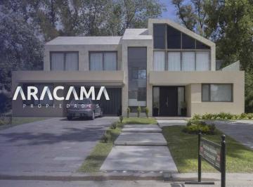 Casa · 200m² · 5 Ambientes · 1 Cochera · Casa en Venta Saint Thomas Este Oeste - Canning