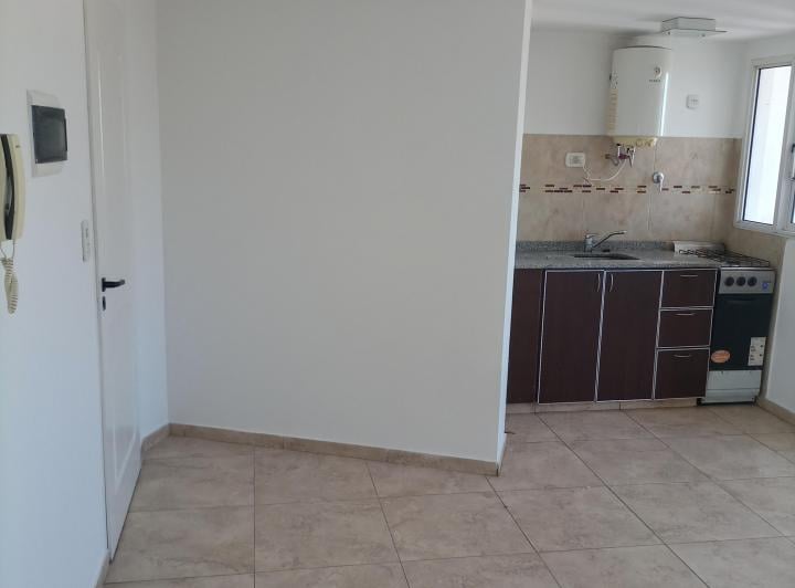 Alquiler Depto 2ambientes Al Fte con Balcon Lomas del Mirador